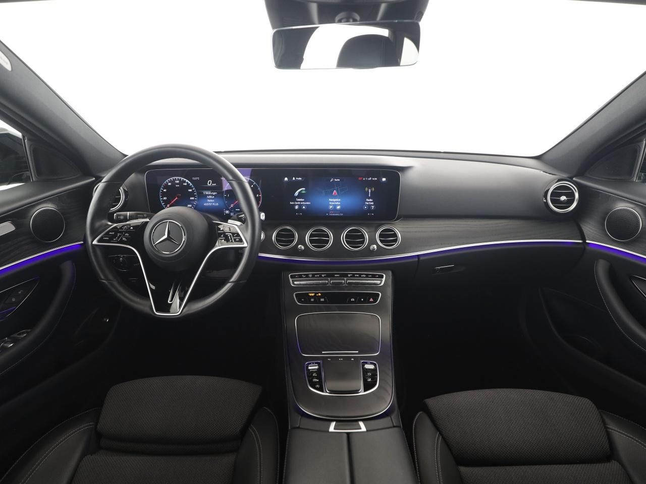 Mercedes-Benz E 220 d T Night Avantgarde AHK Distronic Kamera