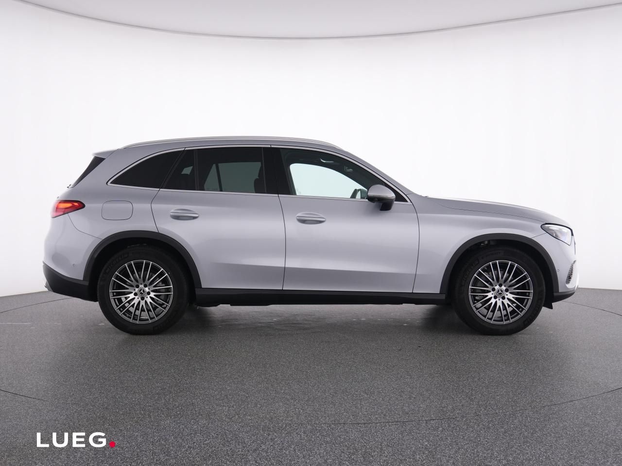 Mercedes-Benz GLC 220 d 4M AVANTGARDE+19''+PANO+AHK+DIG.LIGHT+