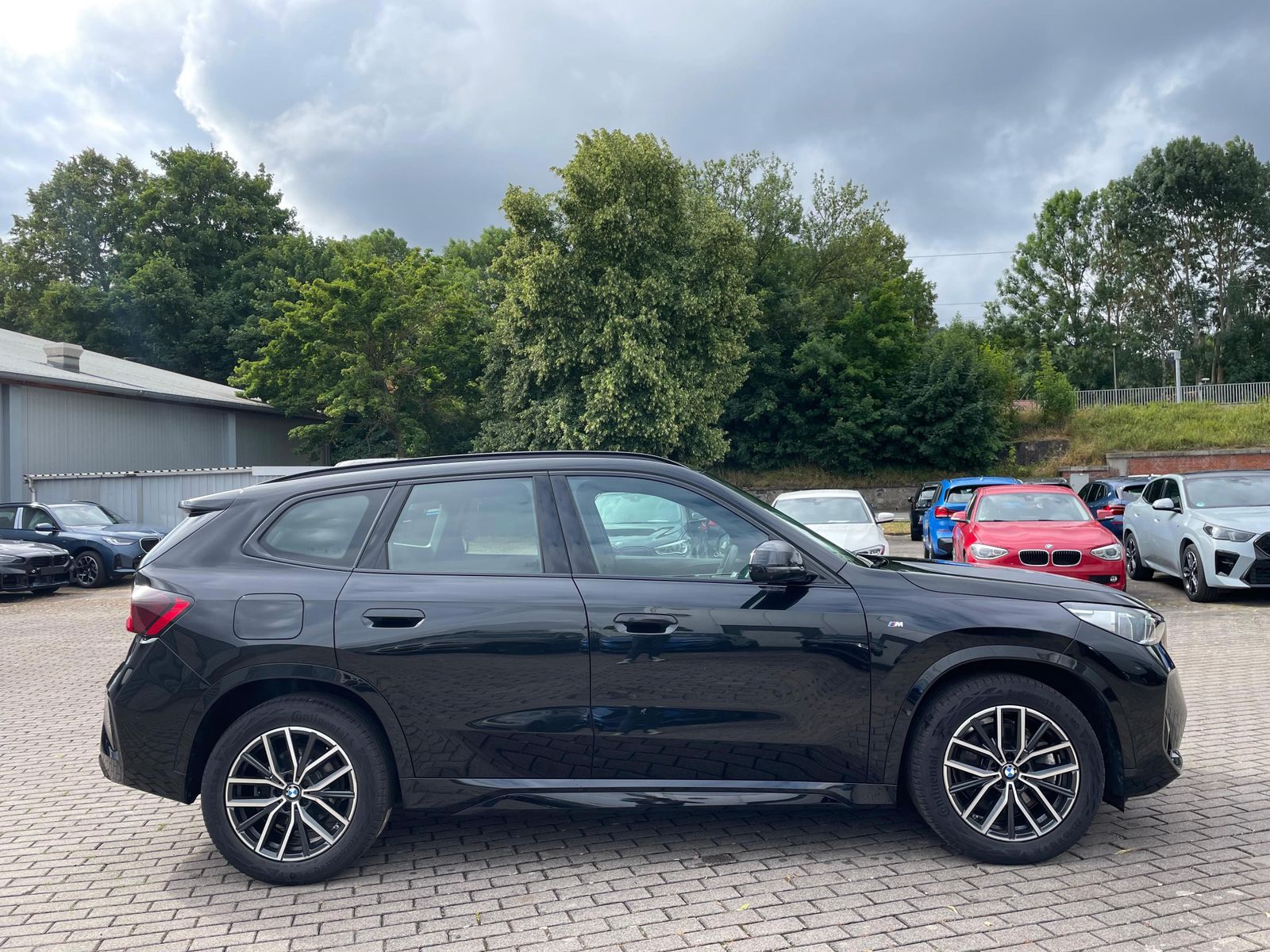 BMW X1 xDrive23d M Sportpaket - Samsaru's Car Outlet