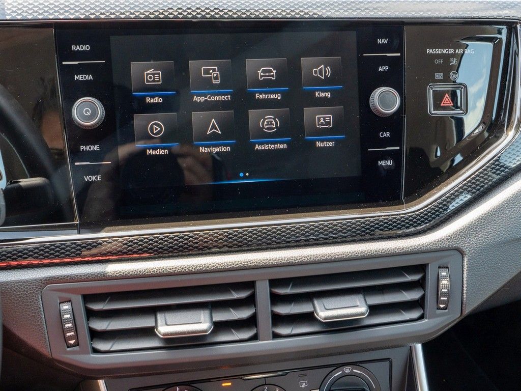 Volkswagen Taigo 1.0 TSI Life - Samsaru's Car Outlet