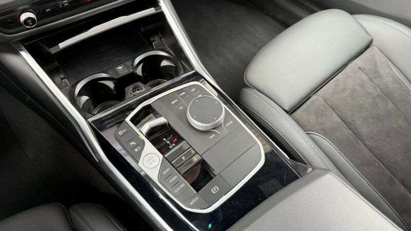 BMW 330e xDrive M Sport AHK/MEMORY/LED+/HiFi/K-ZUG A
