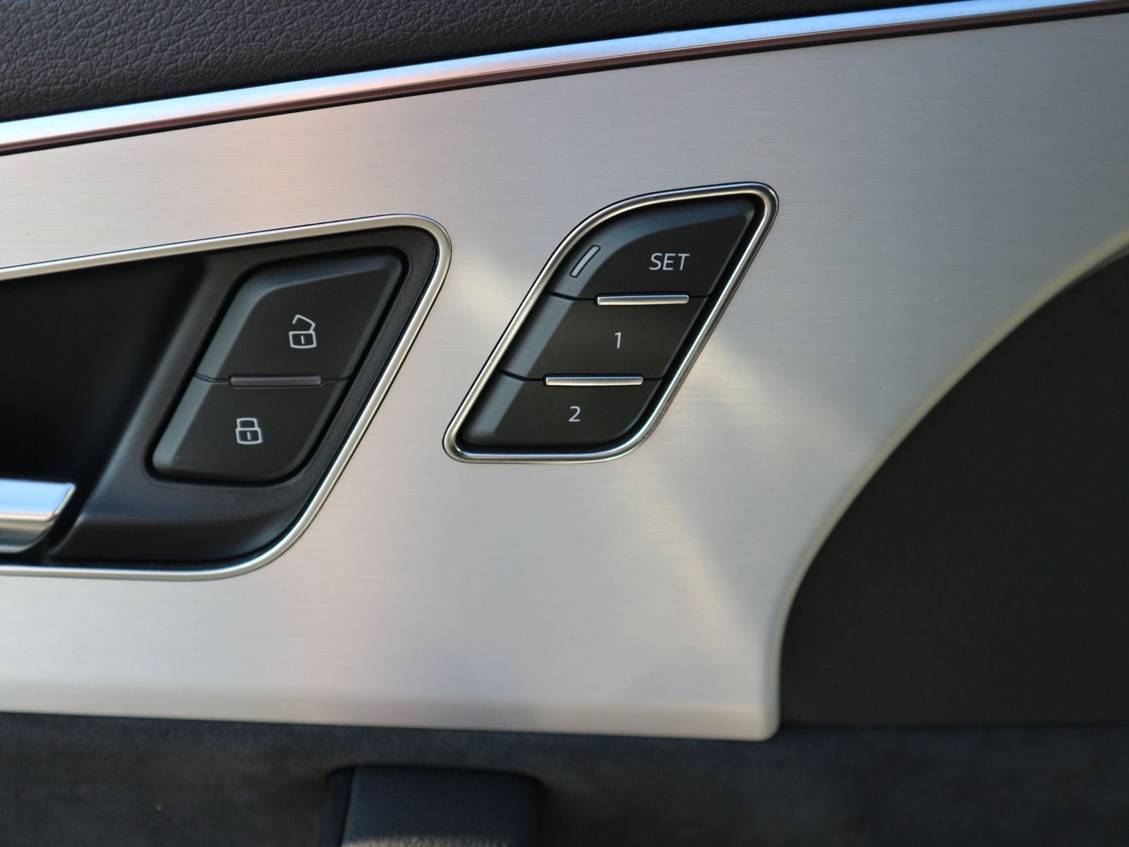 Audi Q7 S line 55 TFSI quattro 7-SITZER*AHK*PANO*STHZ