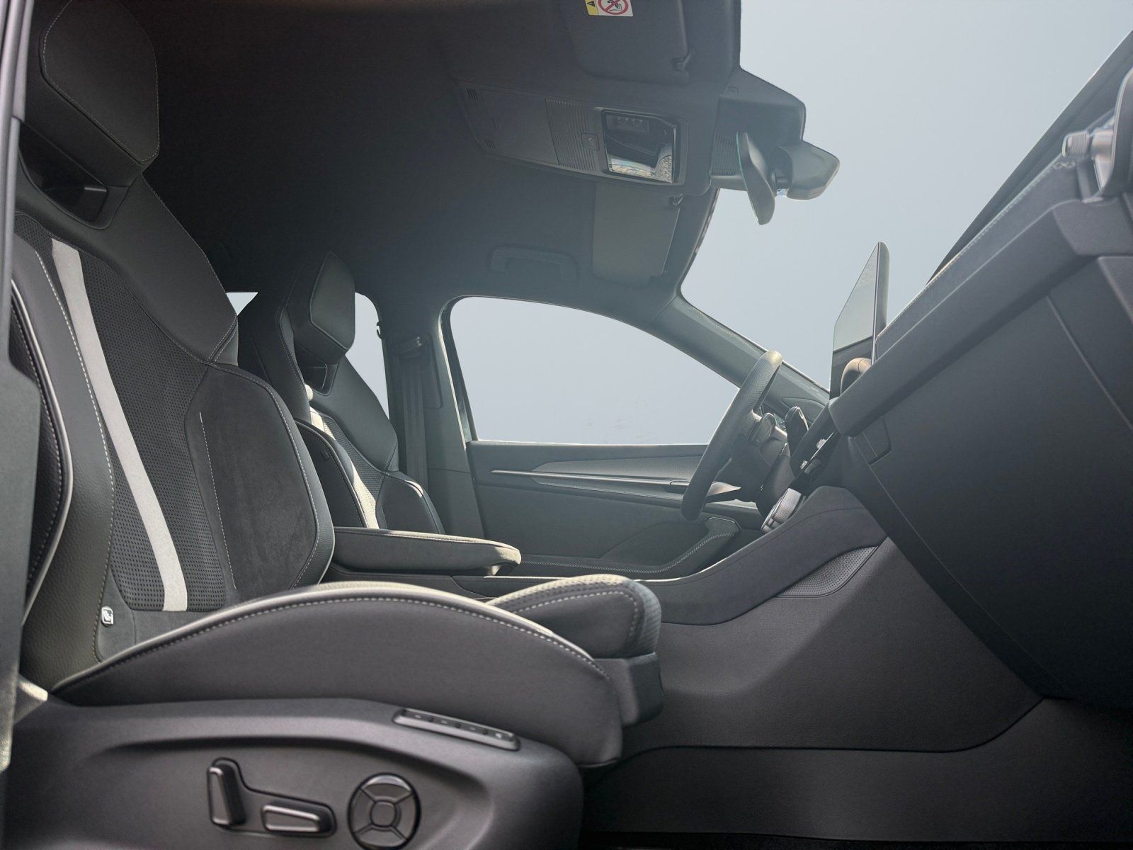 Skoda Kodiaq Sportline IV 1.5 TSI 4xSitzheiz,Navi,AHK,