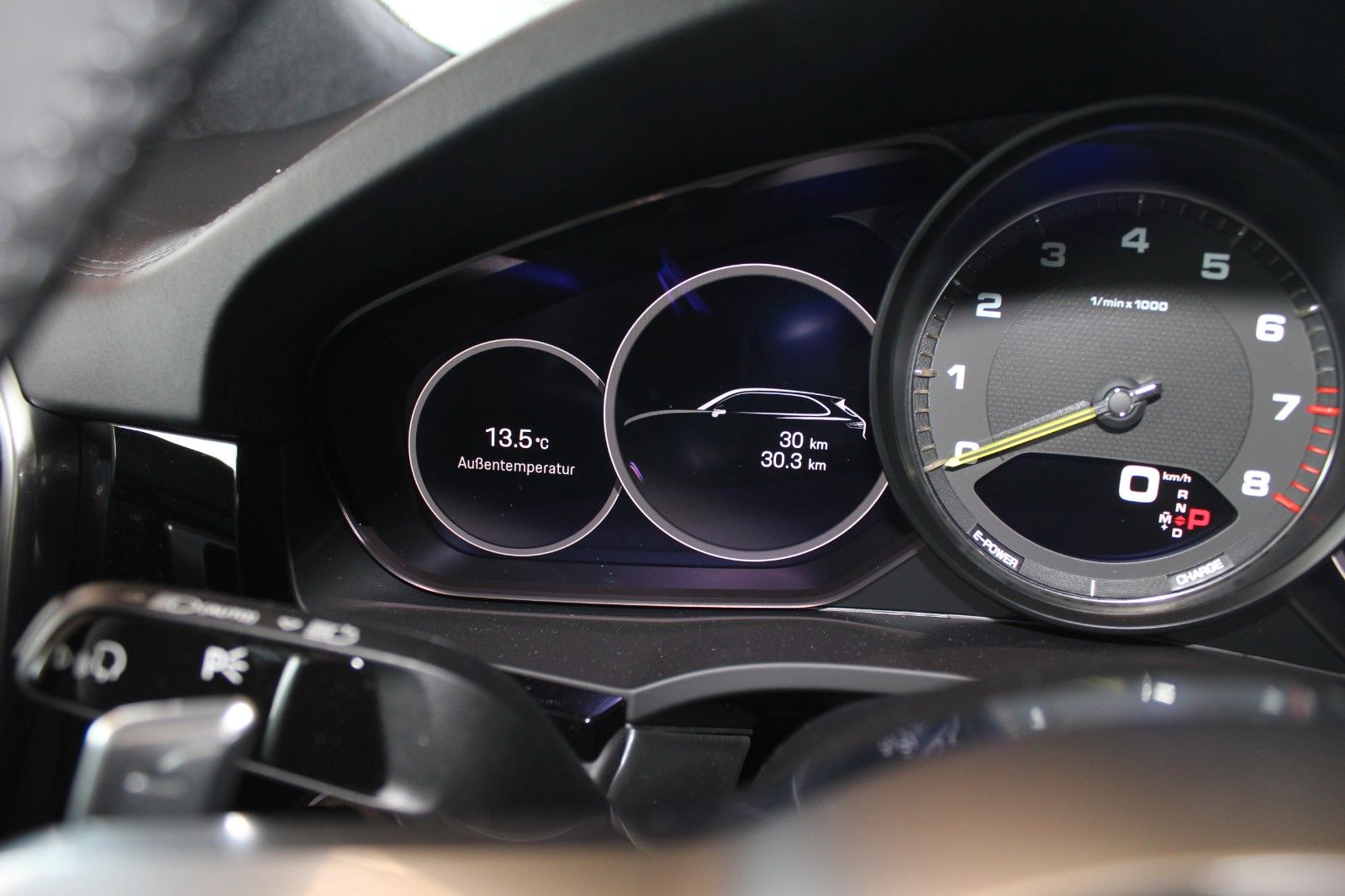 Porsche Cayenne E-Hybrid Platinum Edition/NightV/PASM