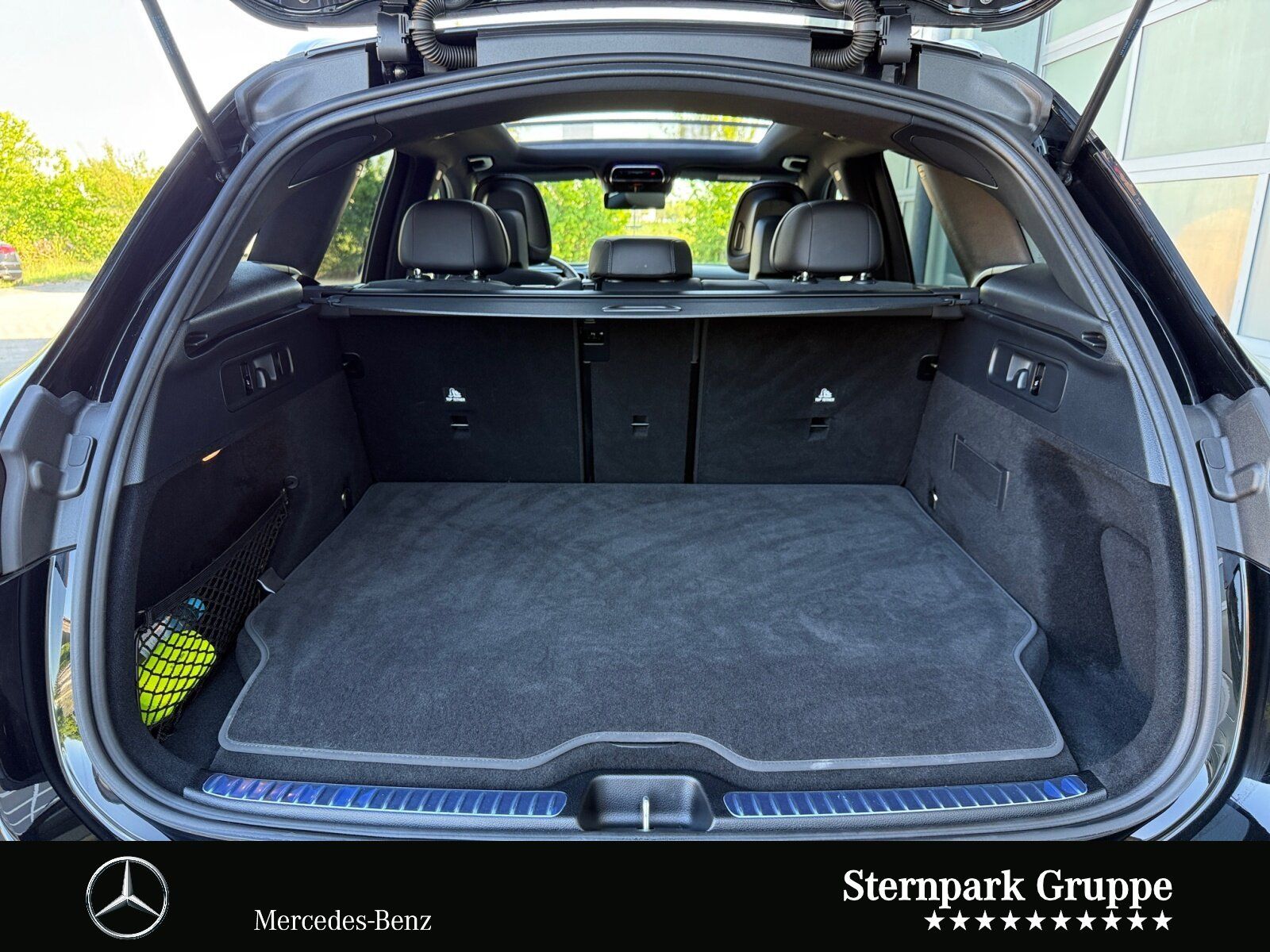 Mercedes-Benz GLC 300 de 4M AMG +AHK+Distro+Pano+Burmester+HuD