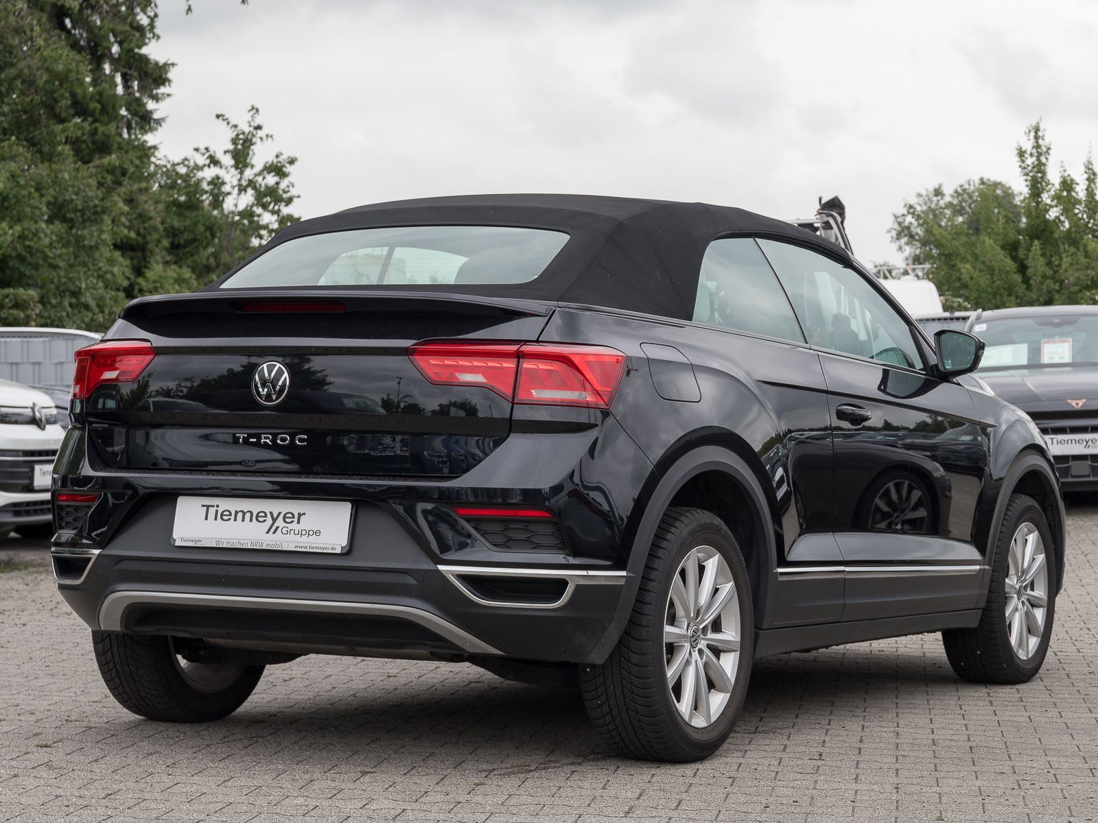 Volkswagen T-Roc Cabriolet 1.5 TSI DSG STYLE - Samsaru's Car Outlet