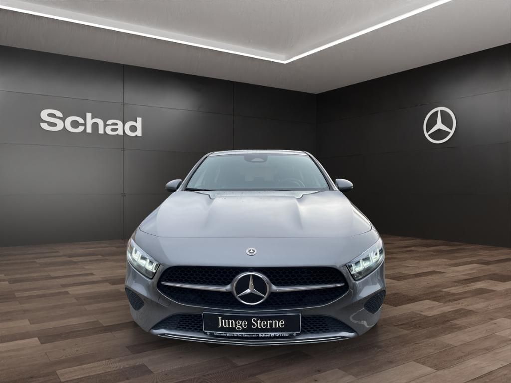 Mercedes-Benz A 180 - Samsaru's Car Outlet
