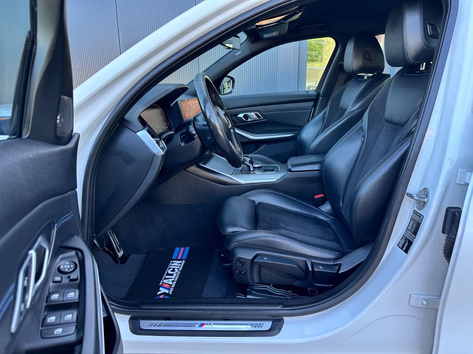 BMW 320d M Sport - Samsaru's Car Outlet