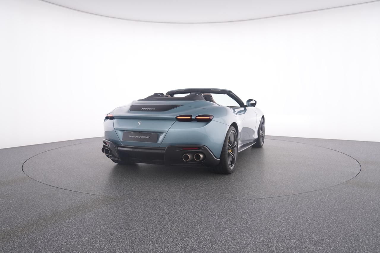 Ferrari Roma Spider - Samsaru's Car Outlet
