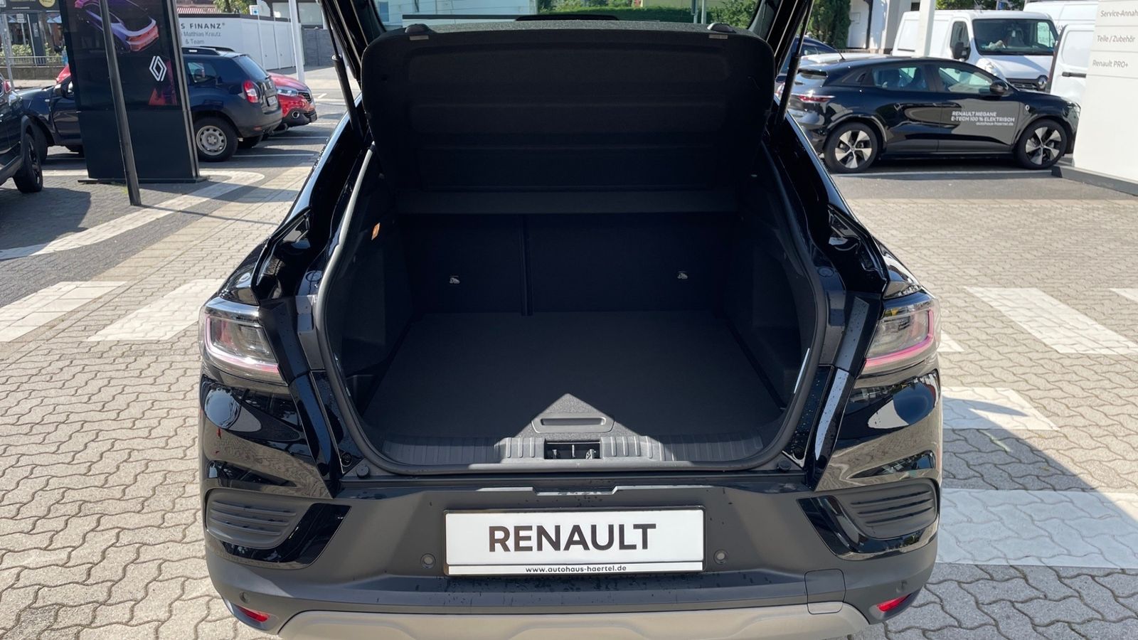 Renault Arkana TECHNO Mild Hybrid - Samsaru's Car Outlet