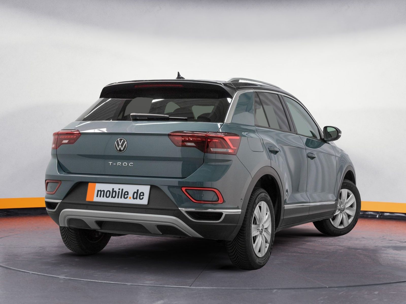 Volkswagen T-Roc 1.5 TSI DSG STYLE - Samsaru's Car Outlet