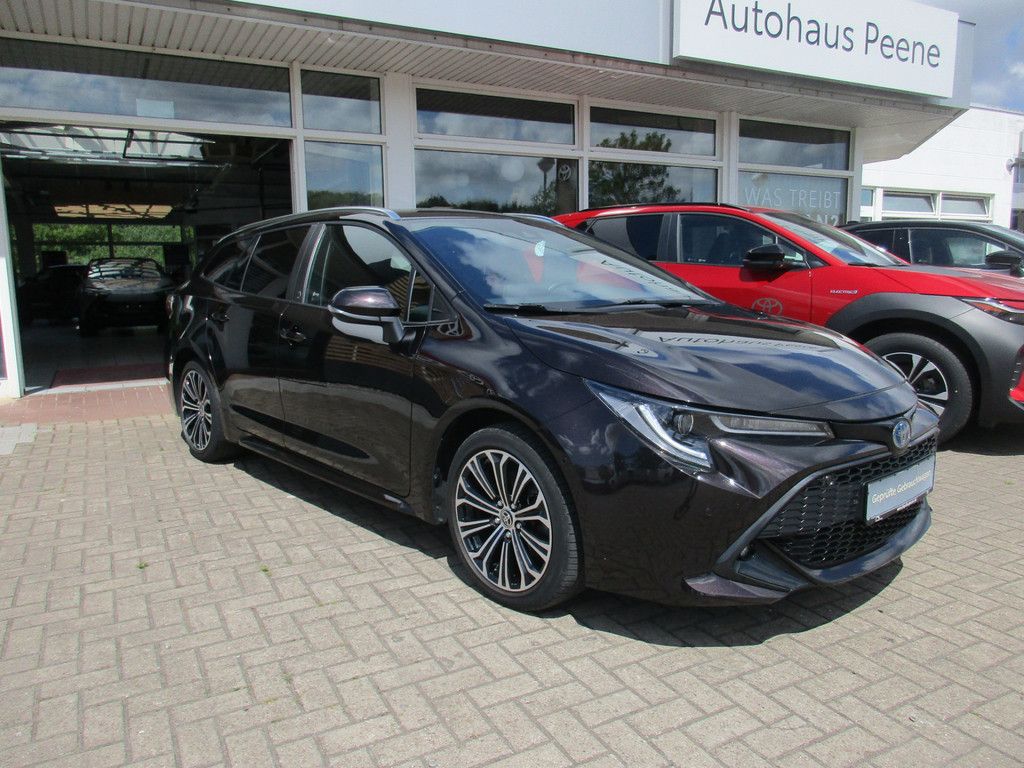 Toyota Corolla Touring Sports 2.0 Hybrid - Samsaru's Car Outlet
