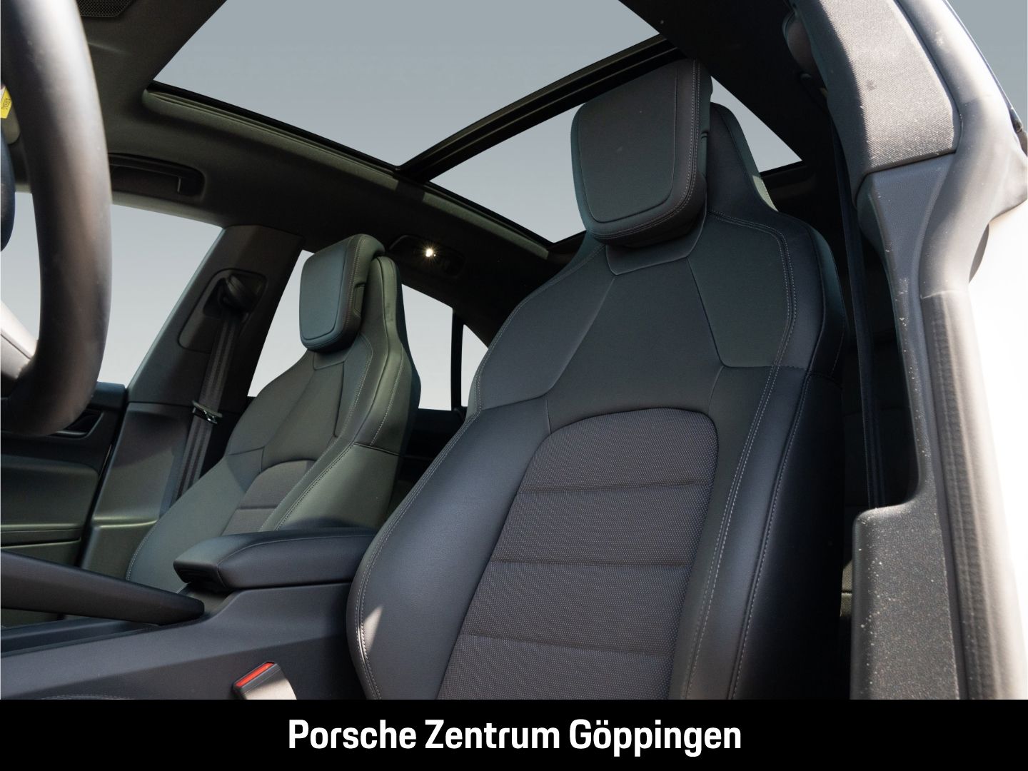 Porsche Macan BOSE InnoDrive LED-Matrix Panoramadach
