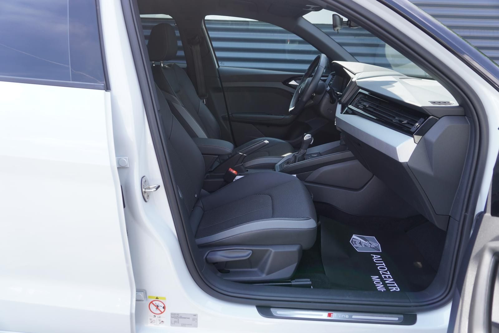 Audi A1 35 TFSI SPORTBACK S-LINE SPORTPAKET - Samsaru's Car Outlet