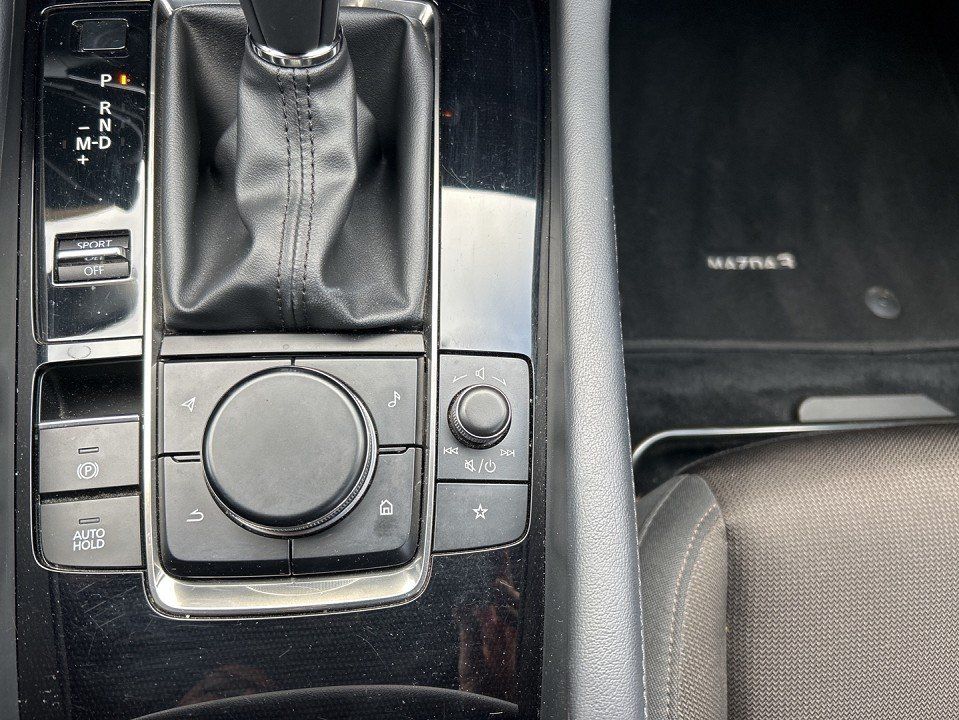 Mazda 3 2.0l "Selection" "NAVI" M Hybrid
