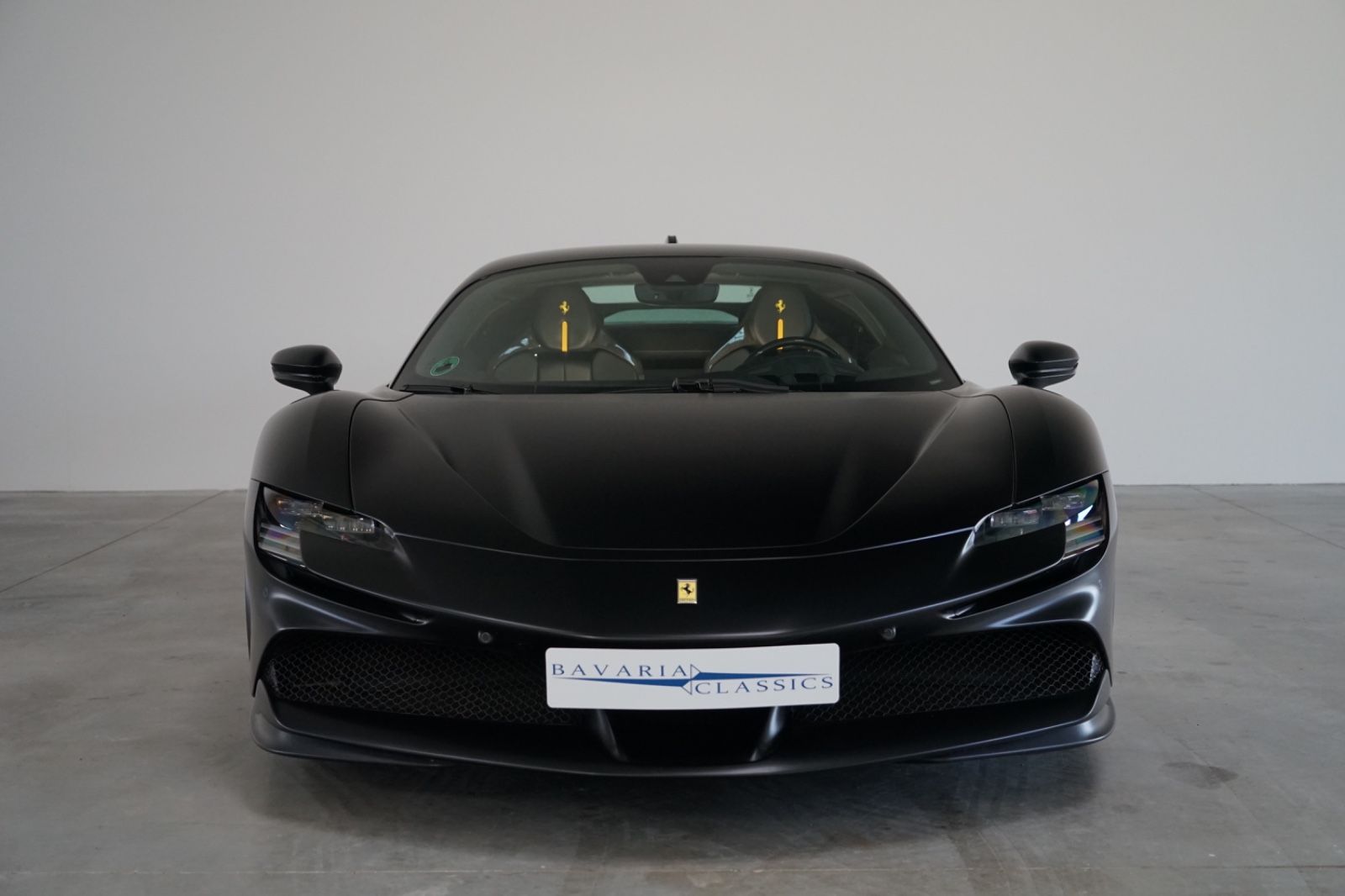 Ferrari SF90 - Samsaru's Car Outlet