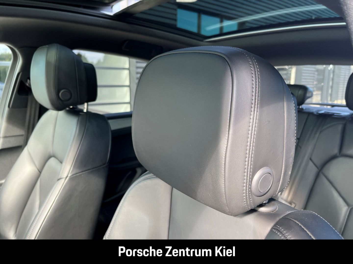 Porsche Macan S Standheizung BOSE Luftfederung 21-Zoll