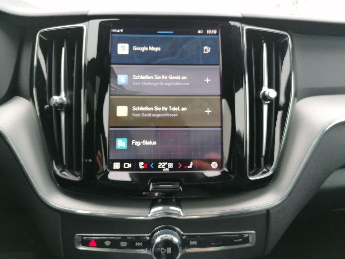 Volvo XC60 B4 AWD Plus Dark ACC BLIS H/K PANO STDHZ