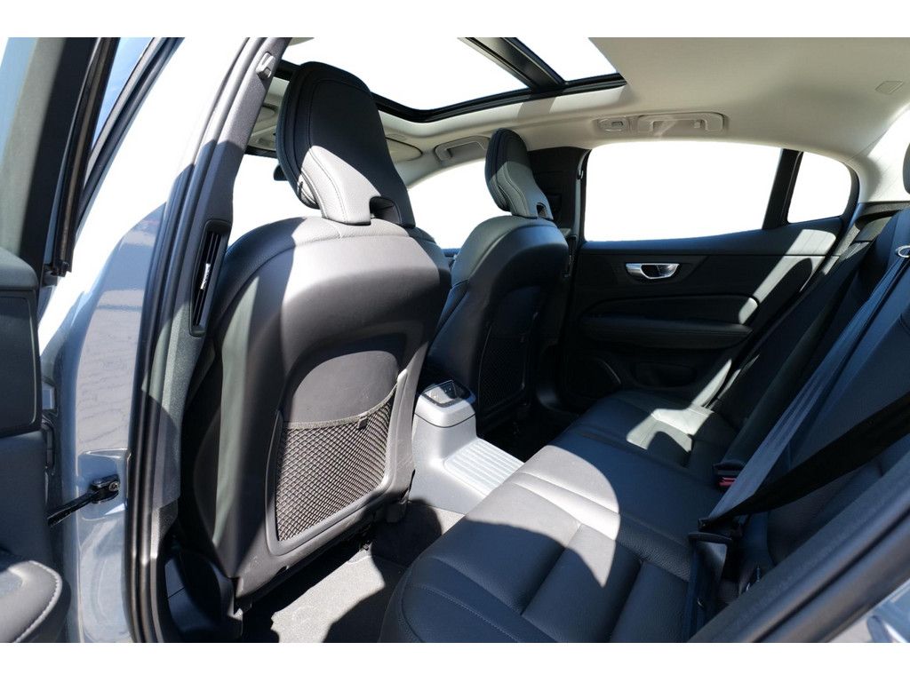 Volvo S60 Lim. T8 Ultimate Dark Recharge Plug-In Hybri