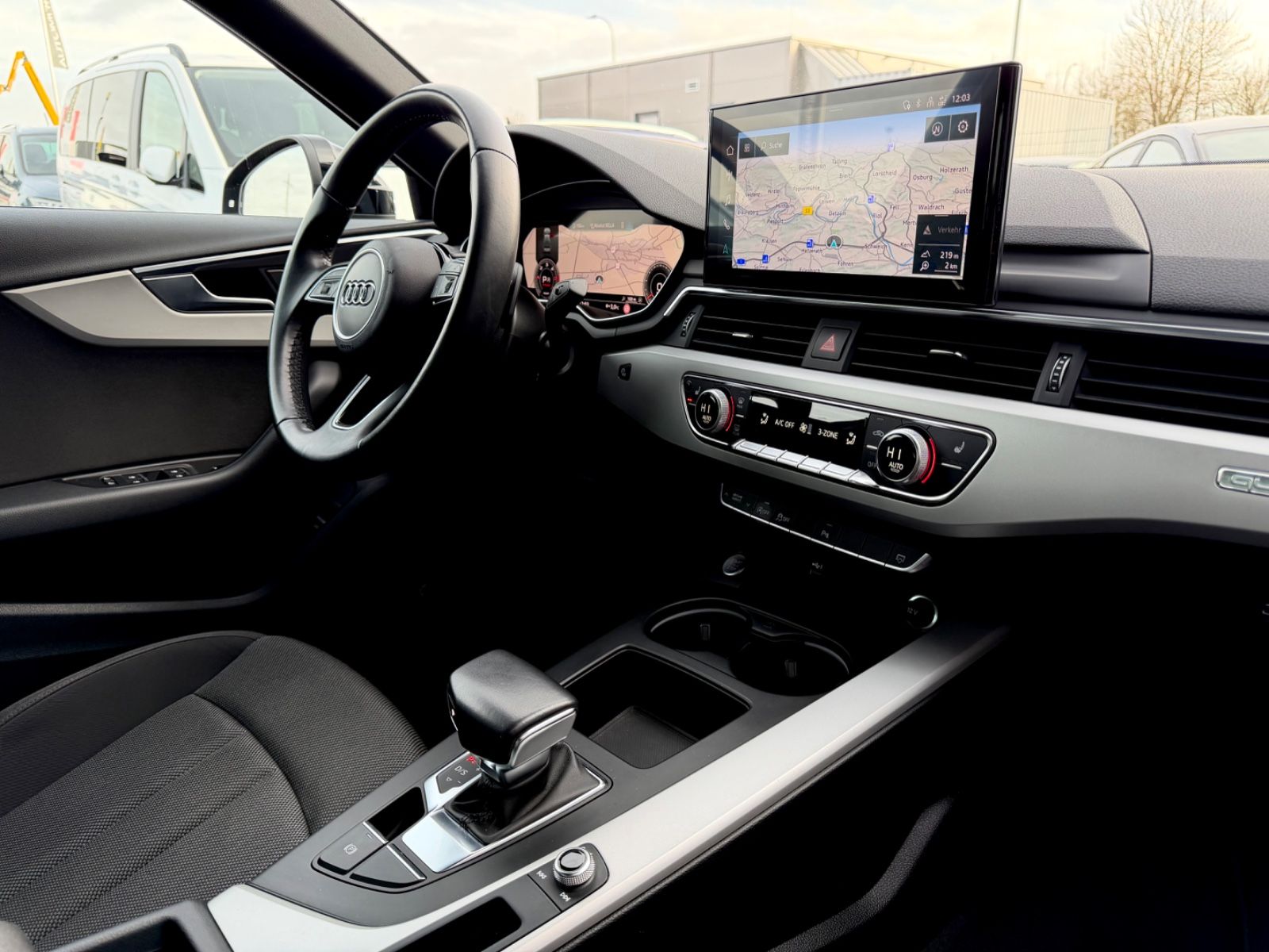 Audi A4 Lim. 40 TDI quattro S line /NAVI/LED/CAM/