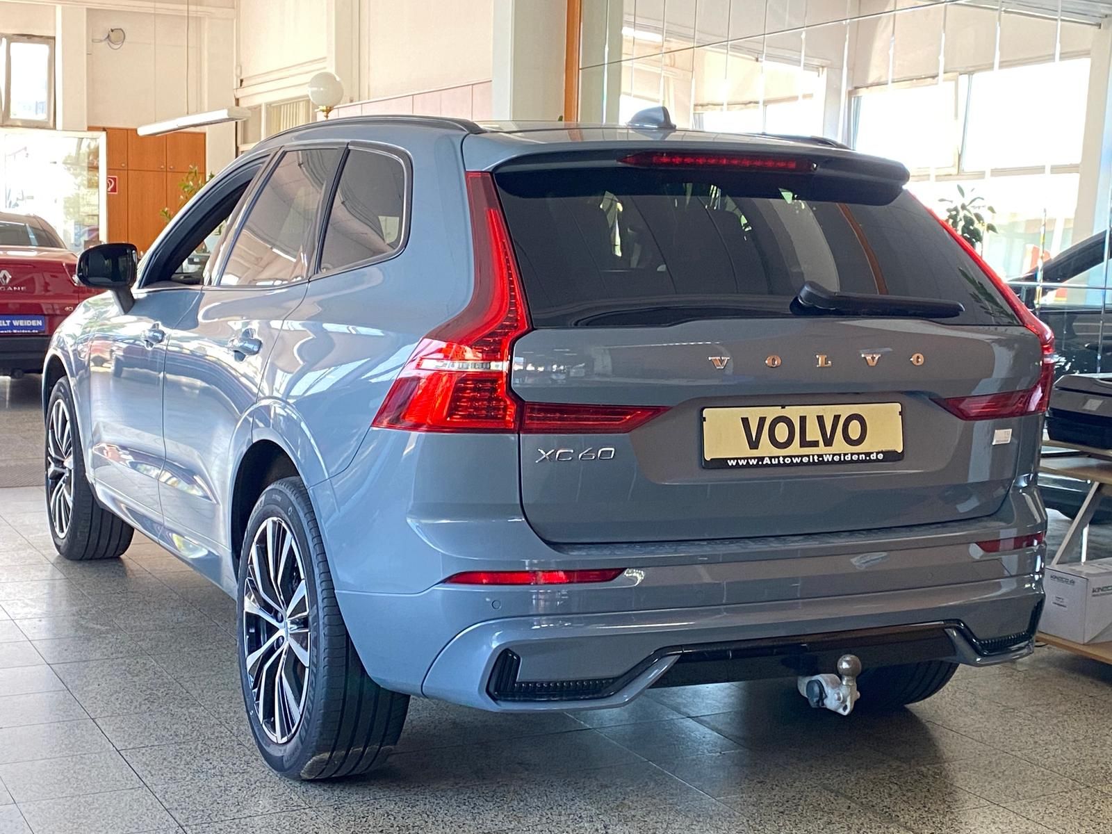Volvo XC60 T8 Recharge Plug-In Hybrid AWD R Design