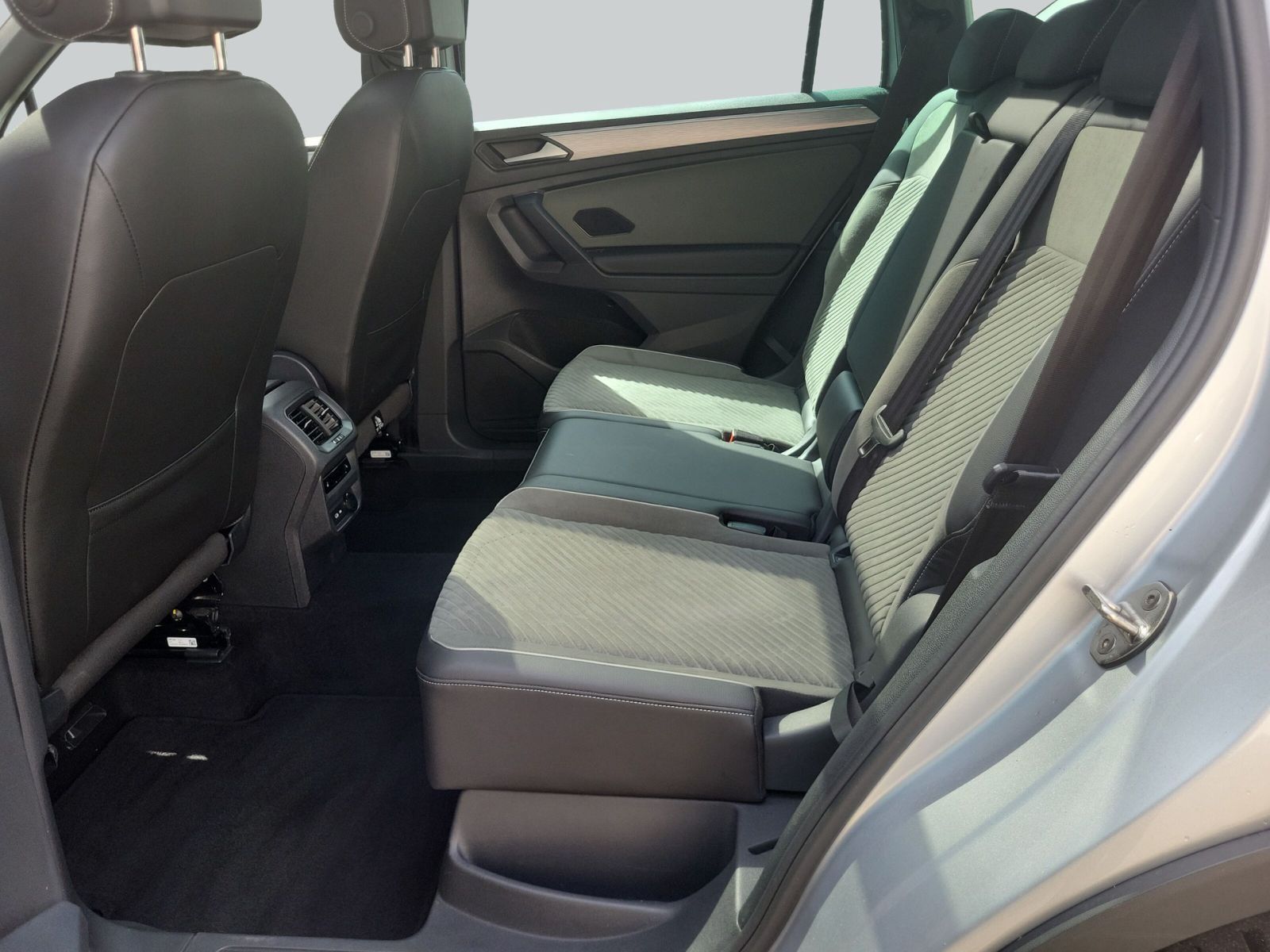 Seat Tarraco 1.4 TSI eHybrid DSG AHK 360° RFK 4xSHZ N
