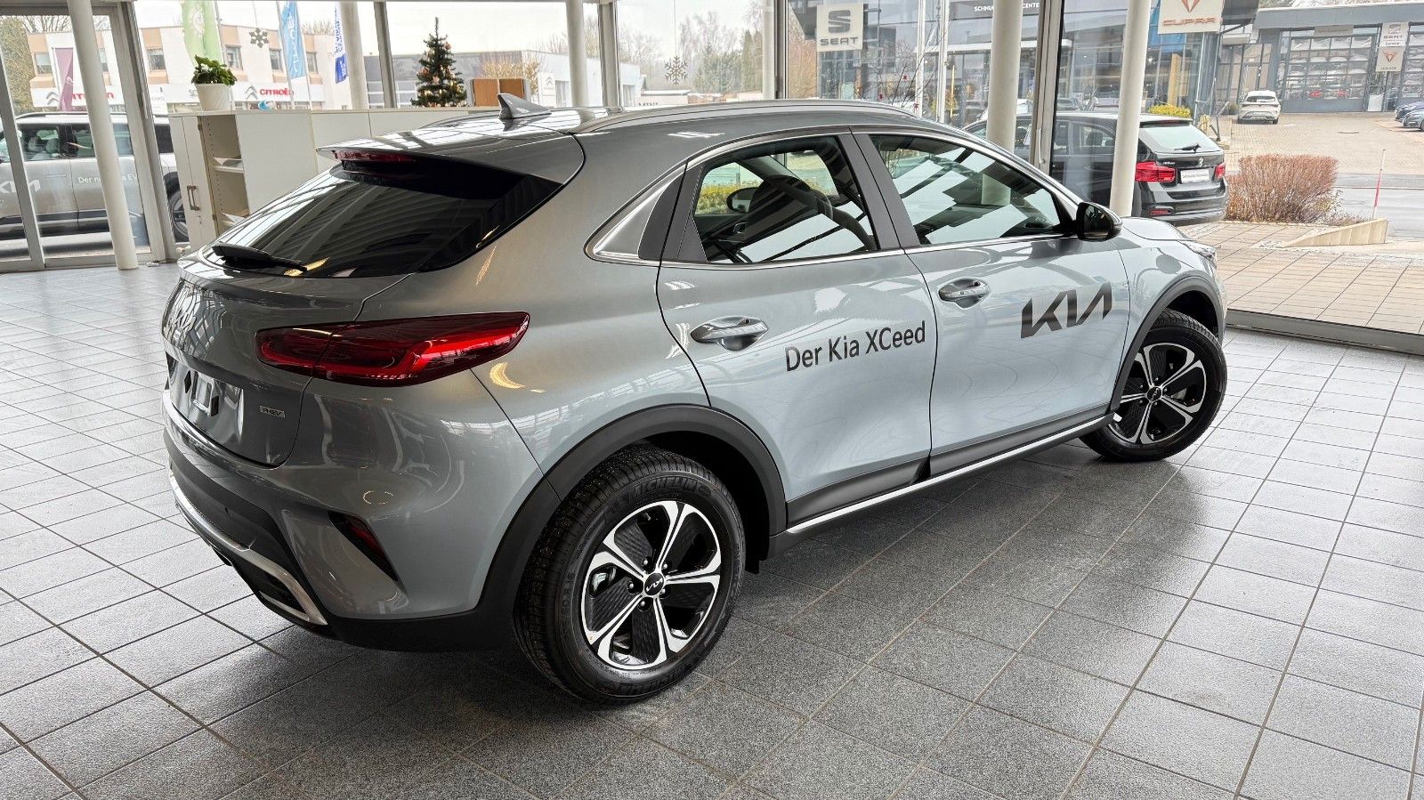 Kia XCeed 1.6 PHEV Spirit - Samsaru's Car Outlet