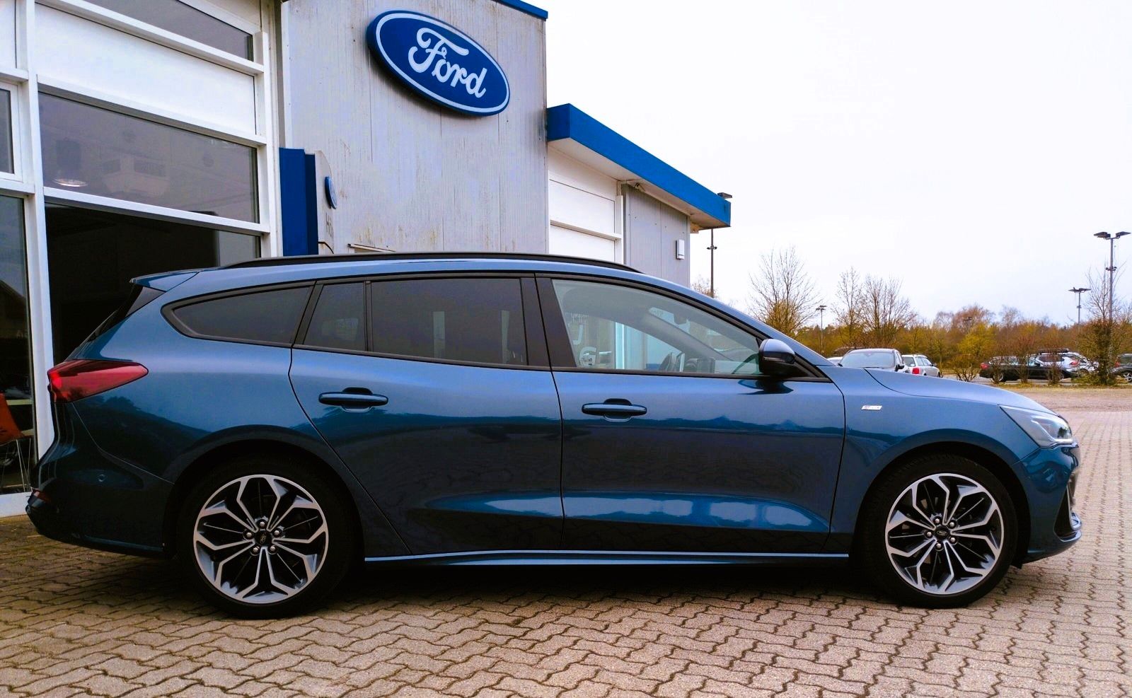 Ford Focus Turnier ST-Line Vignale*LEDER*NAVI*ACC*B&O