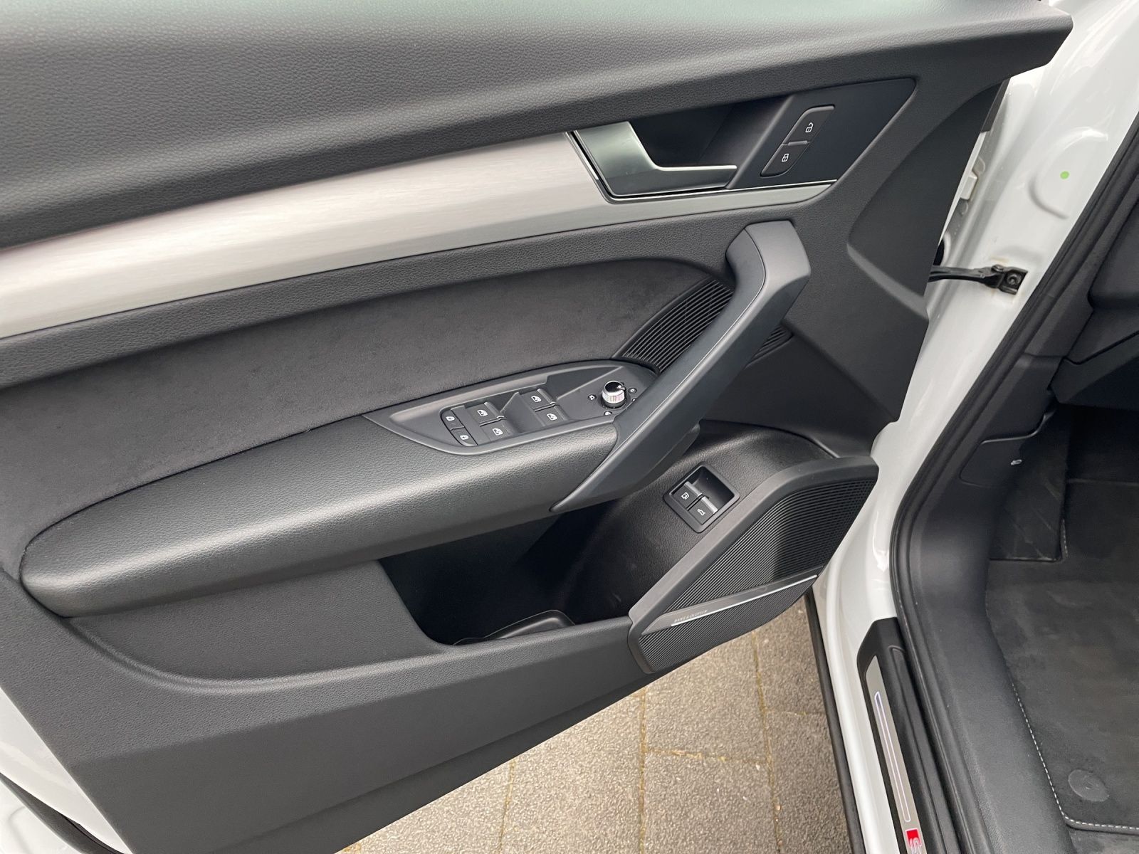 Audi Q5 Sportback 55 TFSI e S tronic quattro S line - Samsaru's Car Outlet