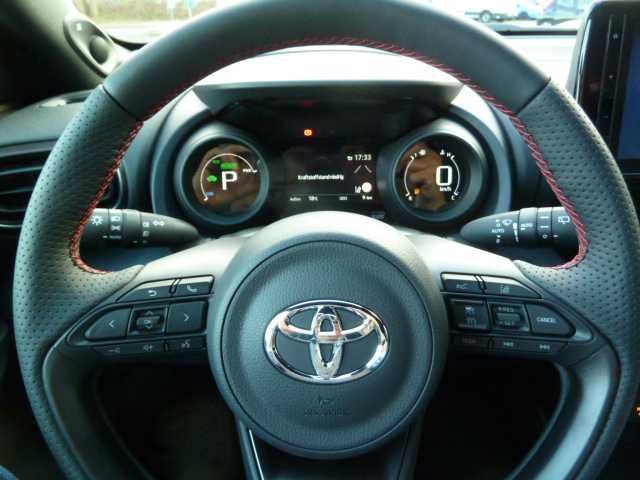 Toyota Yaris Hybrid 1.5 GR SPORT - Navi, JBL, HuD, PDC,