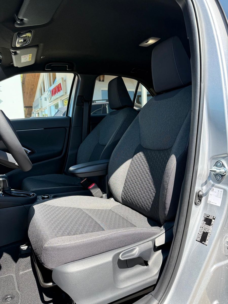 Toyota Yaris Cross Hybrid 4x4 Teamplayer *LED,Kamera*