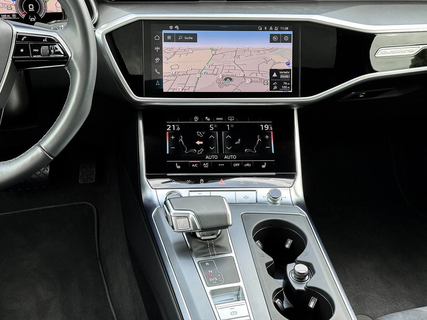 Audi A6 Avant 40 TDI quattro S line - Samsaru's Car Outlet