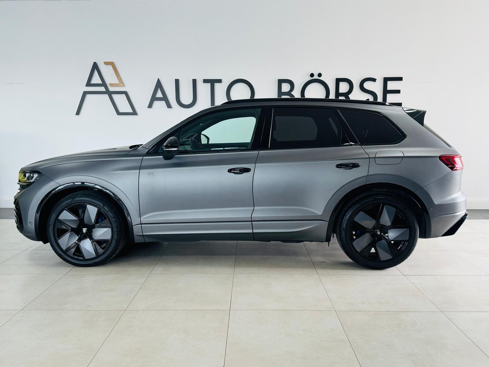 Volkswagen Touareg R 4M eHybrid*LUFT*ACC*HUD*DYNAUDIO*MATT*