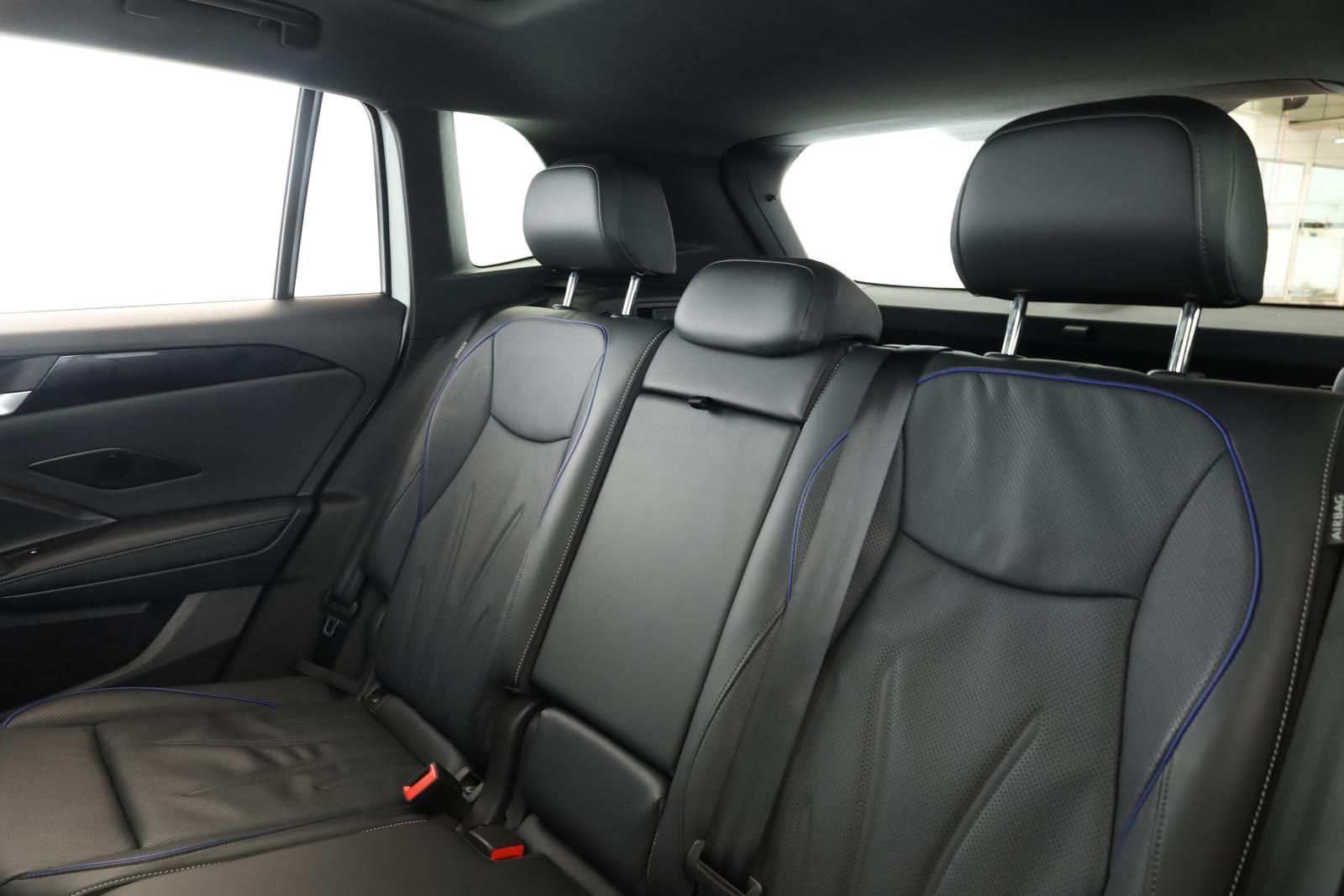 Volkswagen Tiguan 2.0 TDI 4M DSG R-Line Leder Pano Navi 360