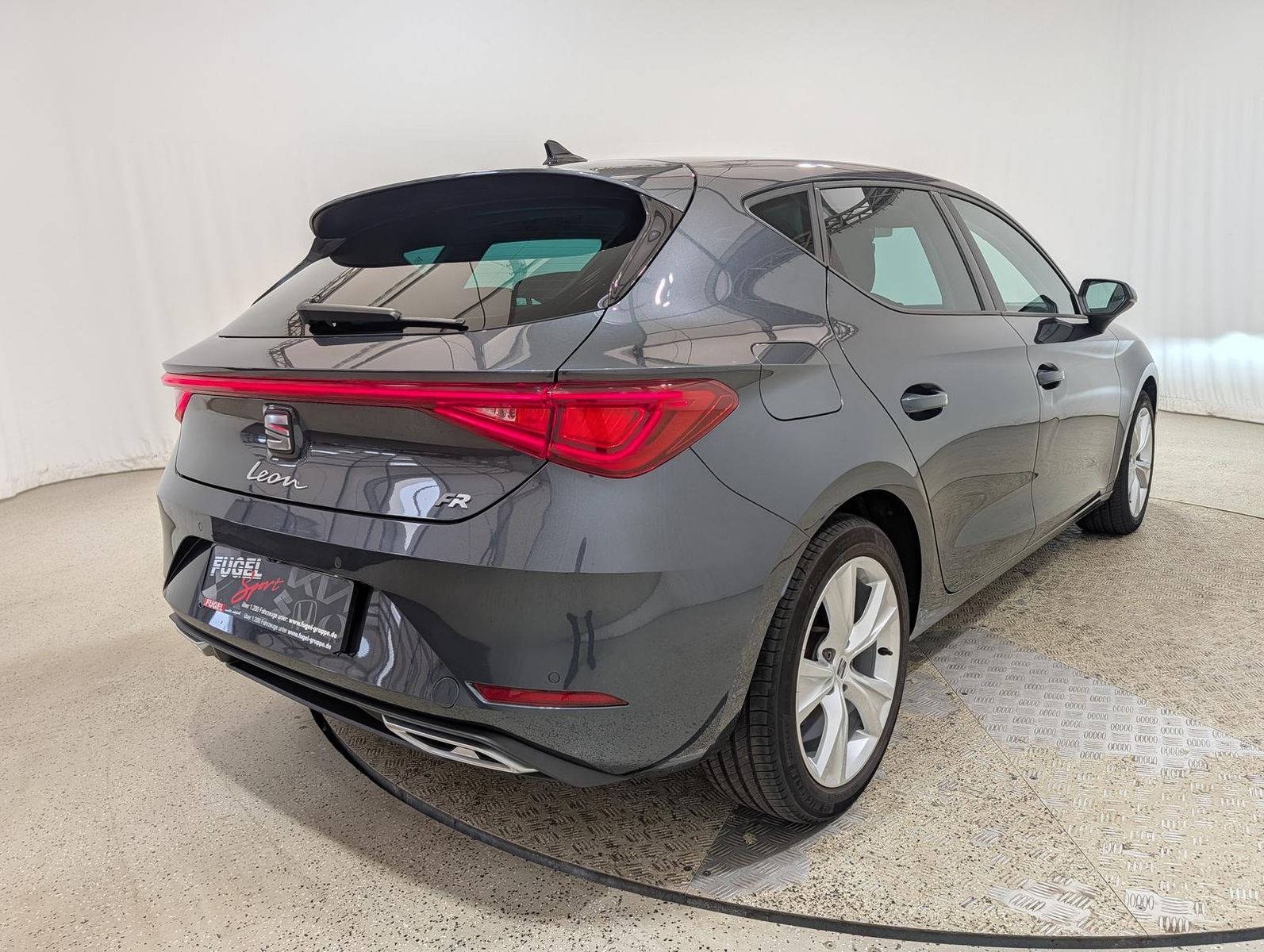 Seat Leon 1.5 eTSI DSG FR AHZV|Winter|Navi|AHK|ACC|RF
