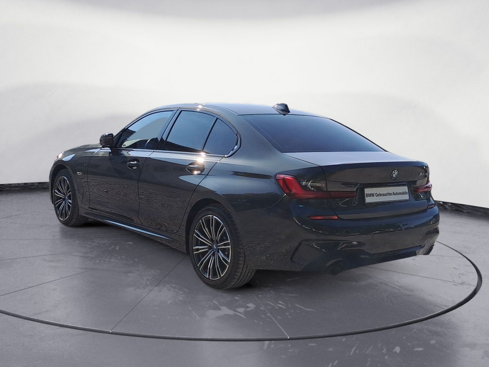 BMW 330e M Sport - Samsaru's Car Outlet