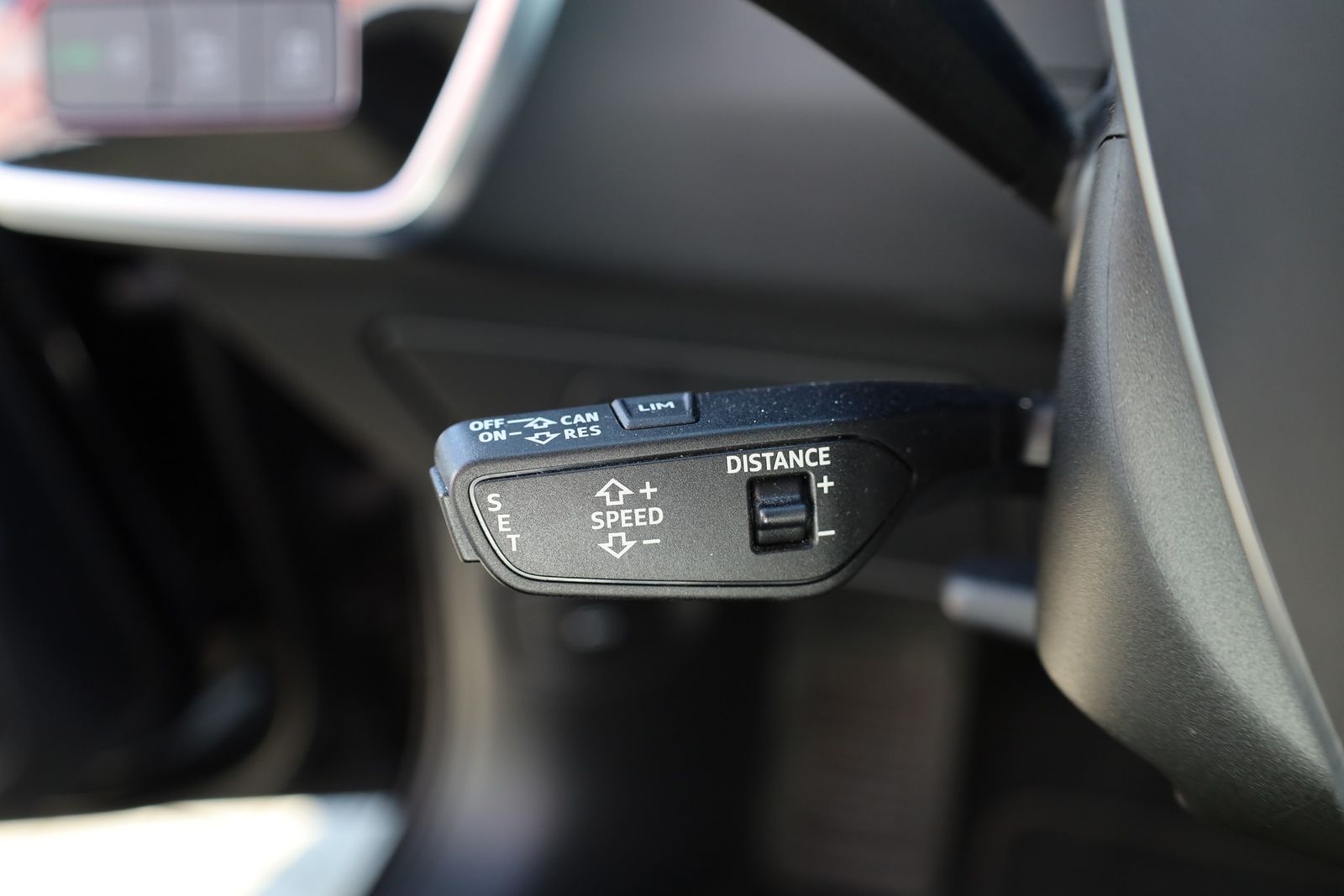 Audi A6 40 Avant sport S-Tronic - Samsaru's Car Outlet