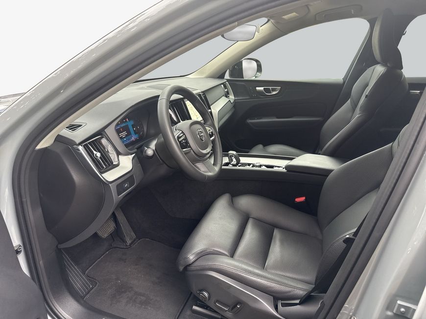 Volvo XC60 B4 D AWD Plus Dark Licht Drive Ass 360°View