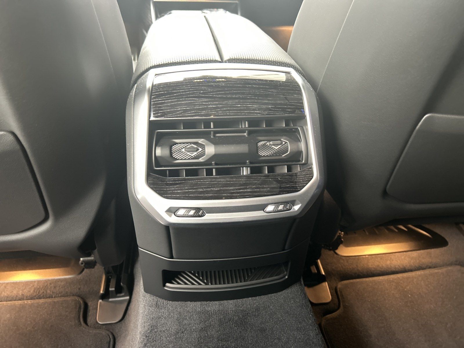 BMW 740d xDrive AHK 360° STANDHZ HEAD-UP MASSAGE RFK