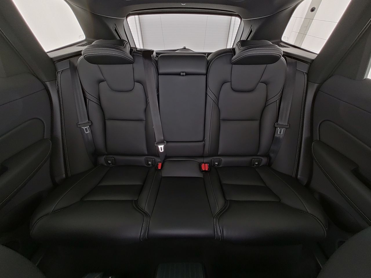 Volvo XC60 T6 Ultra Black Edition !!VOLLAUSSTATTUNG!!