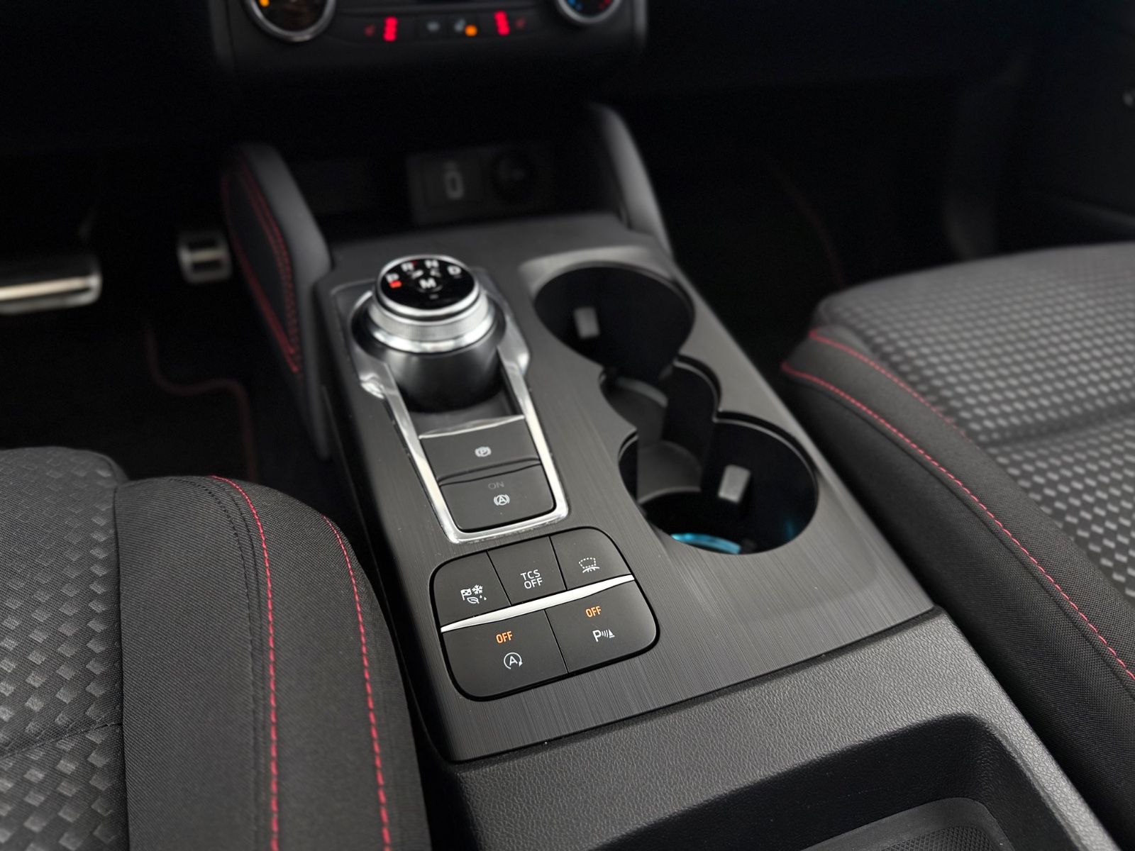 Ford Focus Lim. ST-Line - Samsaru's Car Outlet