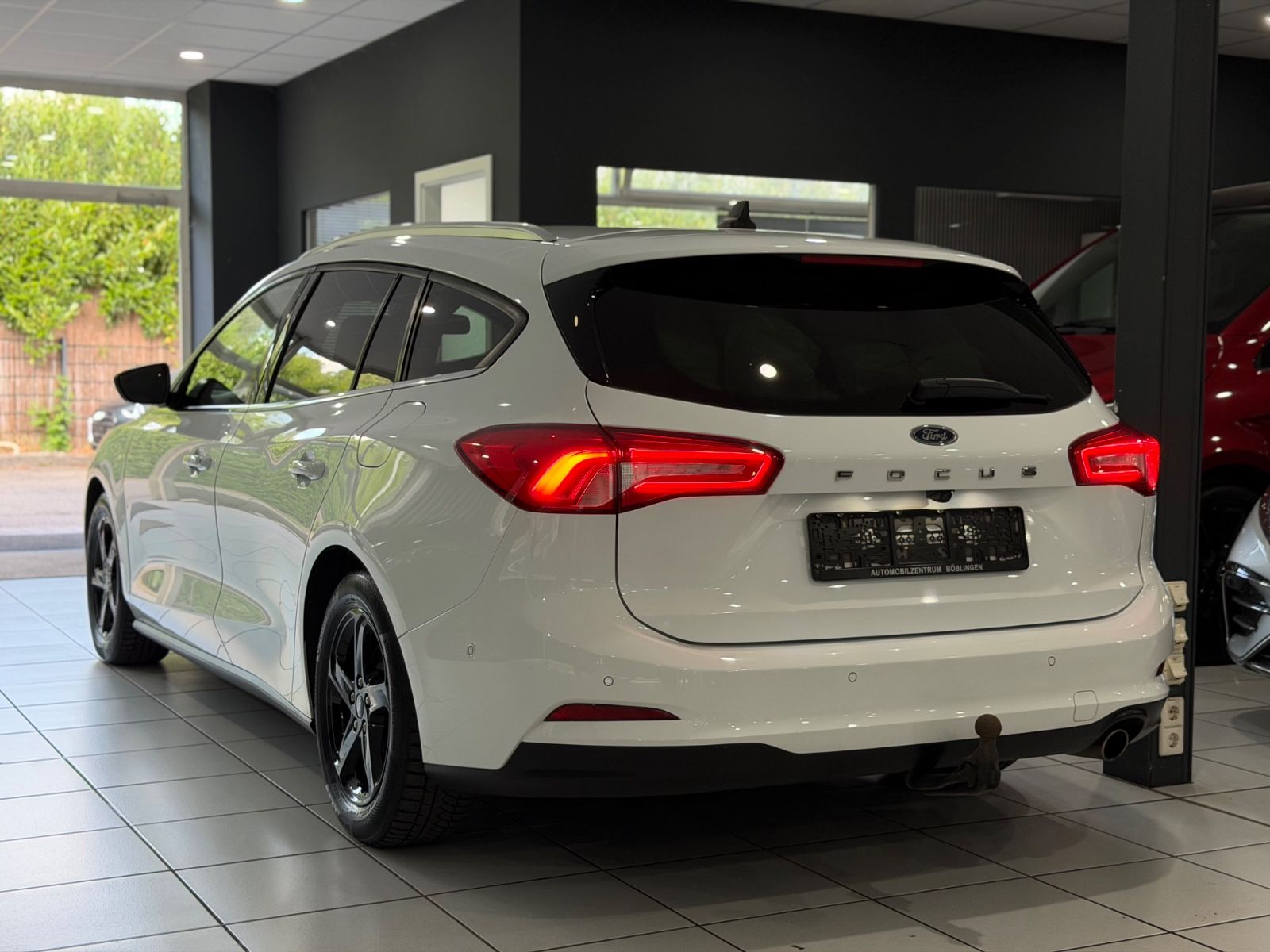 Ford Focus Turnier 2.0 C&C*AUTOMATIK*AHK*KAMERA*ACC*