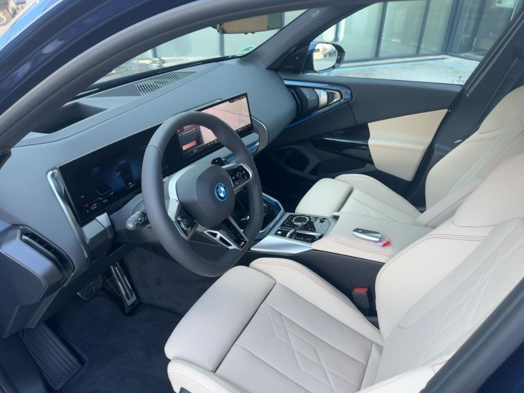 BMW X3 30e xDrive Sportpaket AHK-klappbar AHK El. Pa