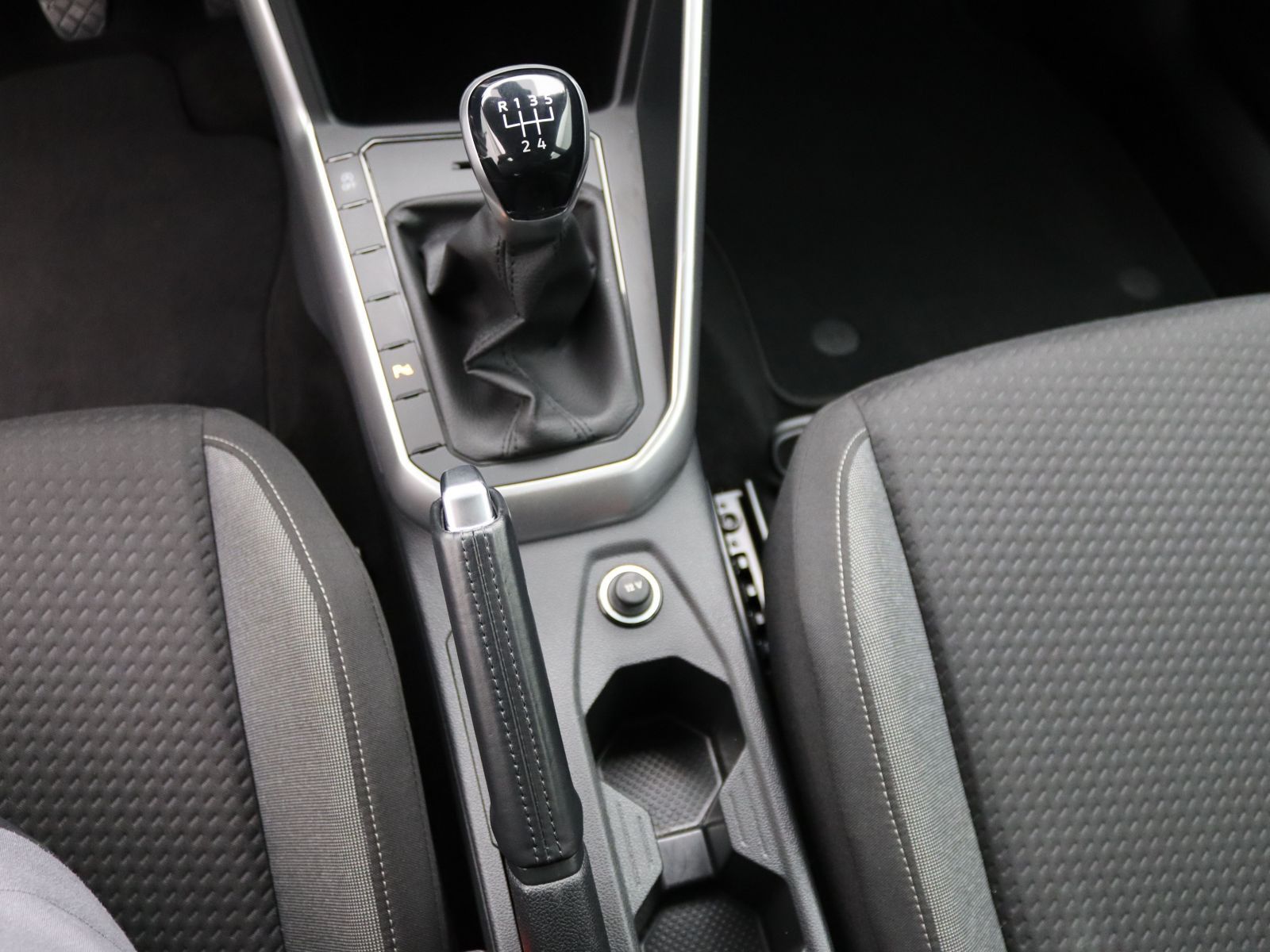 Volkswagen Taigo Life 1.0 TSI - Samsaru's Car Outlet