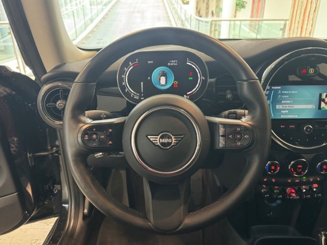 MINI Cooper S - Samsaru's Car Outlet