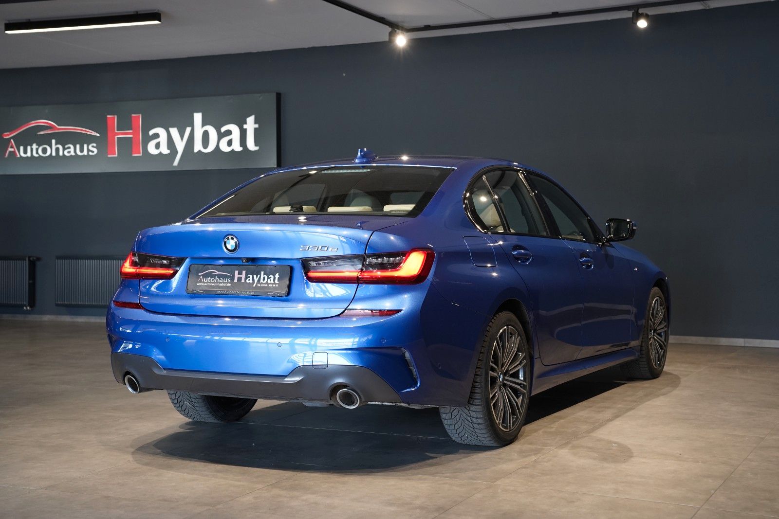 BMW 330e M Sport LCProf-Laser-360-HuD-ACC-H&K-ad.Fwk