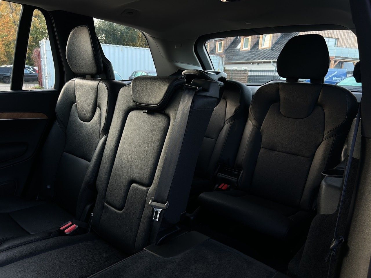 Volvo XC90 B5 Inscription AWD/7-Sitzer/Pano/AHK/Kamera