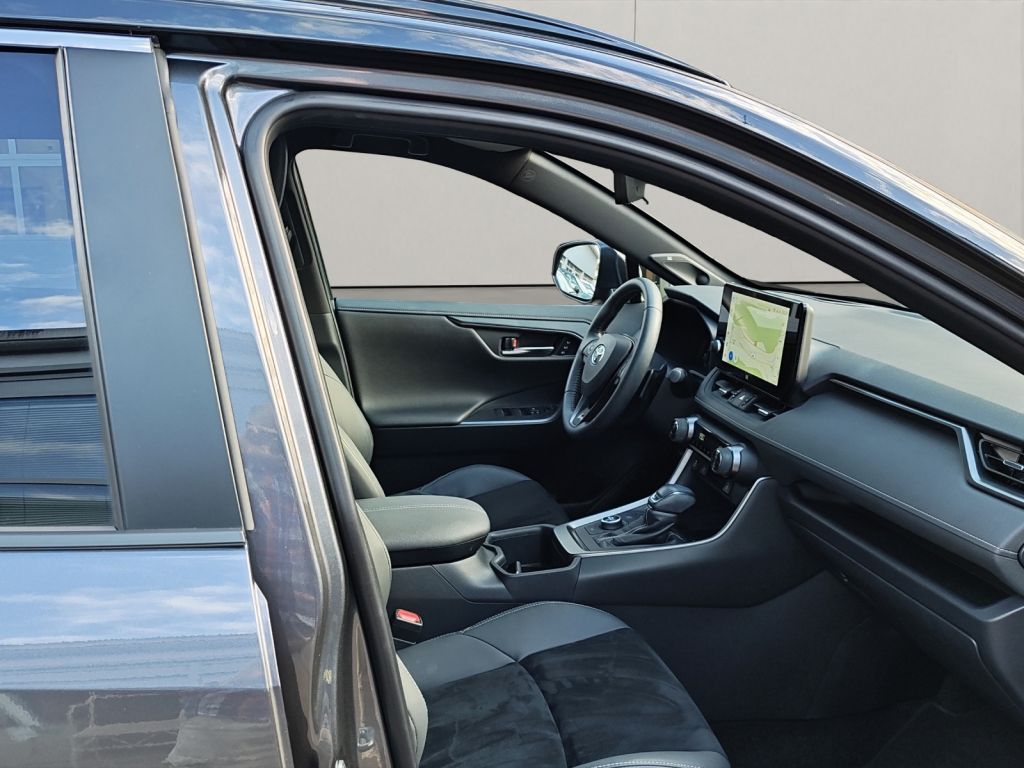 Toyota RAV 4 Plug-in-Hybrid GR SPORT 15 J. Garantie