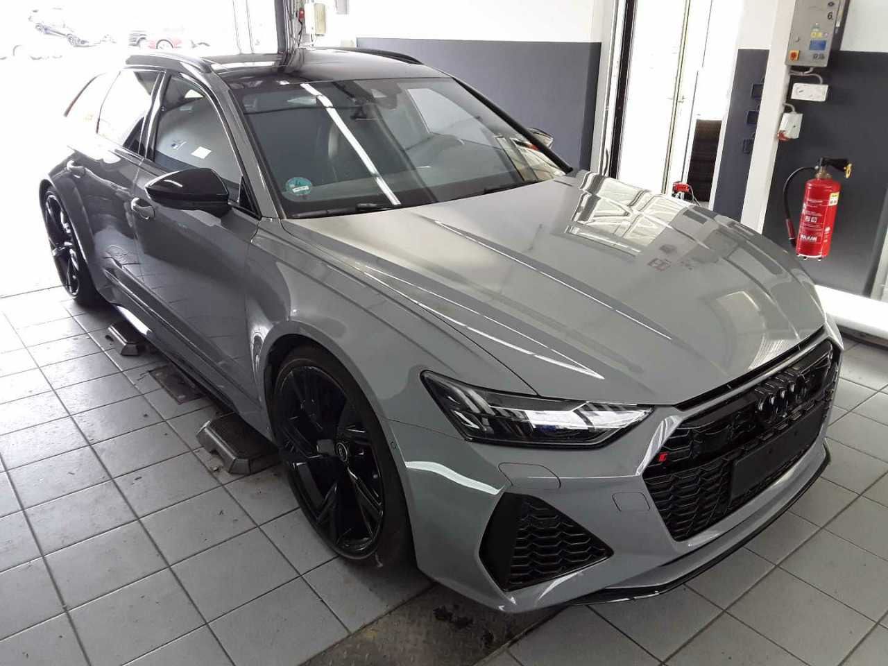 Audi RS6 Avant 4.0TFSI 600PS QUATTRO PANO.AHK.KAMERA.