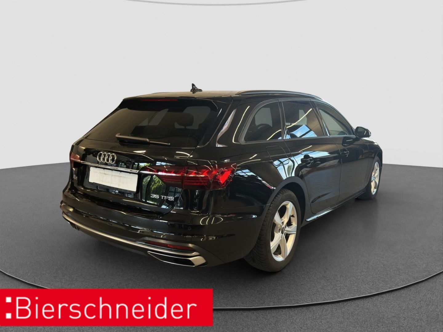 Audi A4 Avant 2.0 TFSI S tronic 35 advanced - Samsaru's Car Outlet